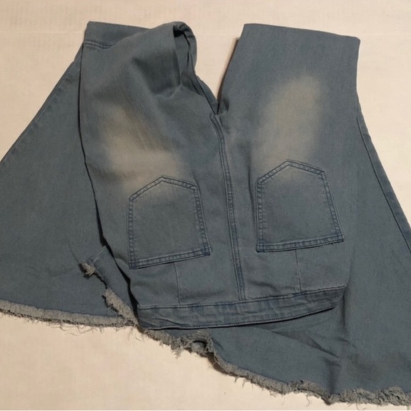 Bellbottoms distressed jeans - Picture 6 of 10